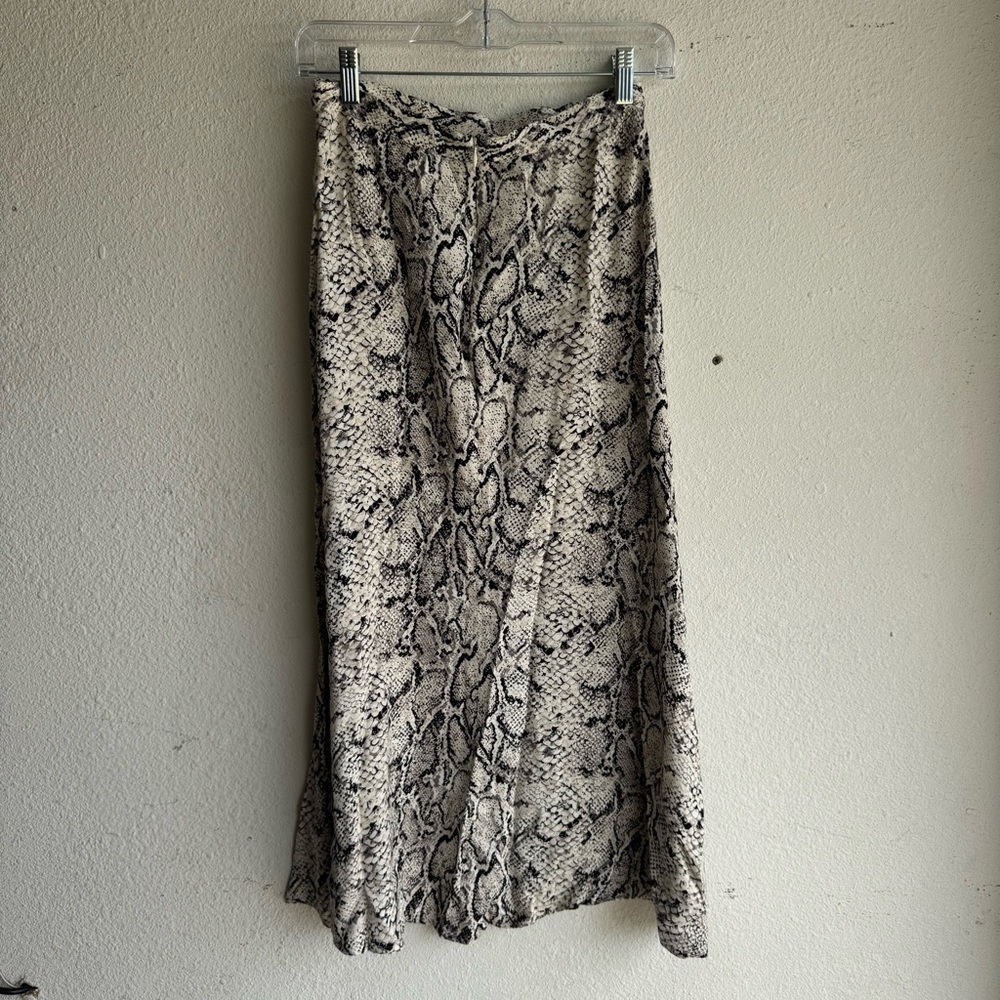 Reformation Snake Print Midi Skirt size 0 - Picture 3 of 6